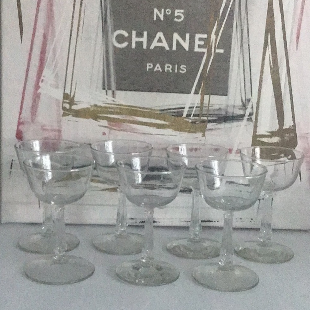 NWOT 7 vintage 70’s manhattan  or desert glasses w 3 free glass charms